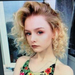 Meet your Posher, Hope